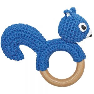 Greifling Babyrassel Jungen Eichhörnchen blau gehäkelt | handmade by Sindibaba® | 12134