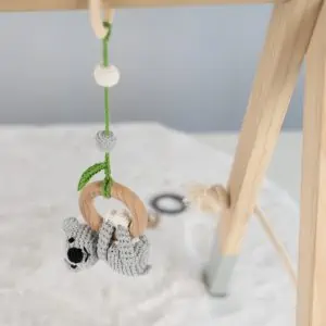Babyspielzeug zum Aufhängen Koala grau