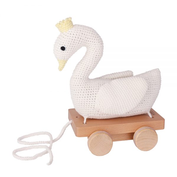 Pull-toy Swan BIANCA (crochet, white, with rattle) | 12376 – 4057586123766 | © SINDIBABA®