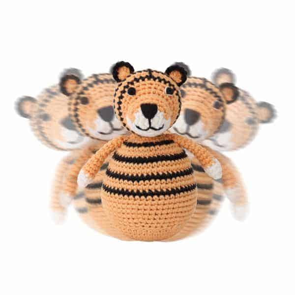 Gehäkeltes Stehaufmännchen Tiger TONI - in Bewegung