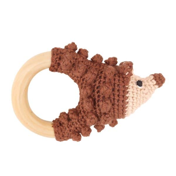 Gehäkelte Rassel mit Igel HARRY u. Greifring aus Holz